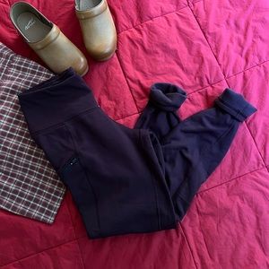 MOUNTAIN HARDWEAR fleece lined leggings